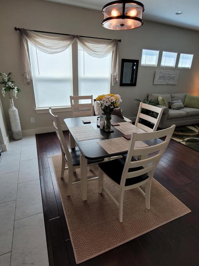 Spacious Townhouse Minutes From Downtown Sa. San Antonio Exterior foto